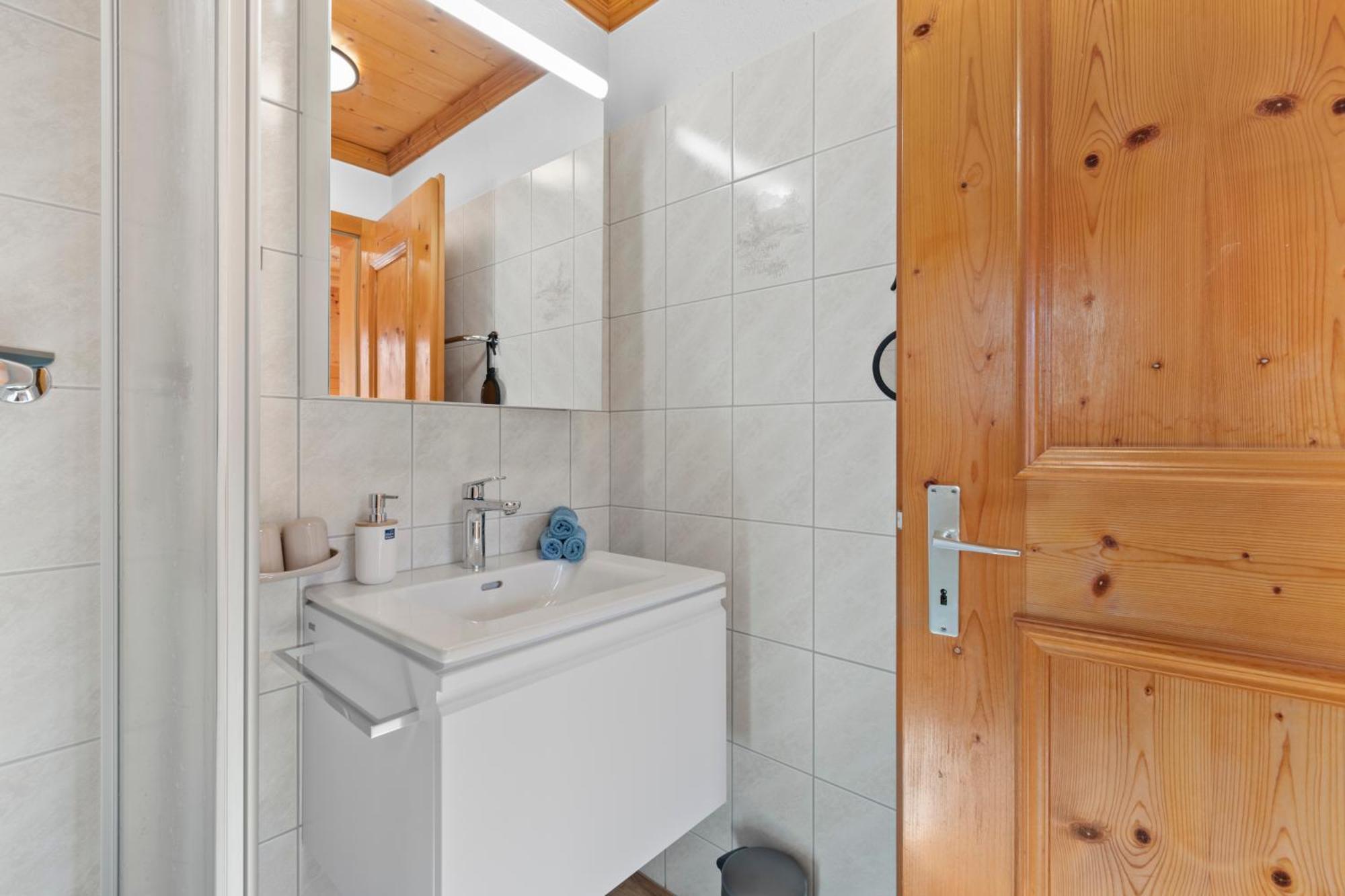Gemuetliches Chalet Mit Privater Sauna Und Schoener Aussicht Kublis Bagian luar foto